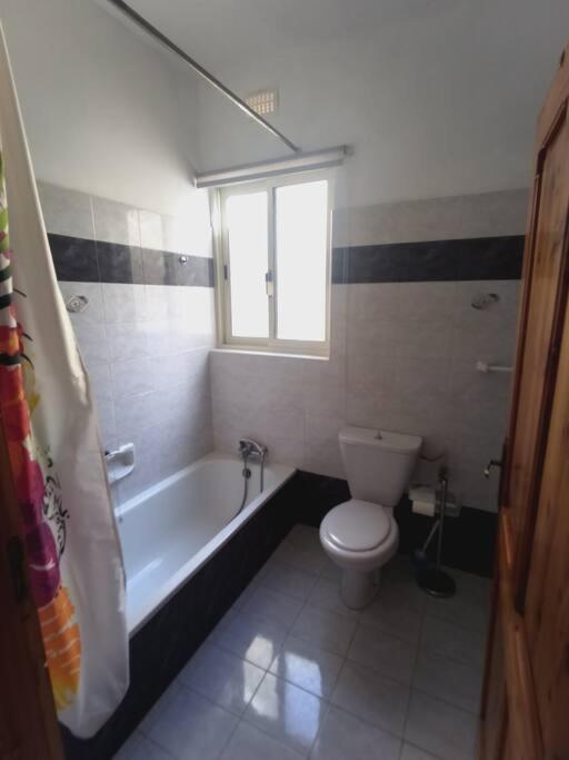 شقة Poseidons Seaview Penthouse Marsalforn المظهر الخارجي الصورة